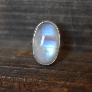 AAA Quality natural blue moonstone ring,blue flashy moonstone ring,925 silver ring,natural blue moonstone ring,gemstone ring,moonstone ring
