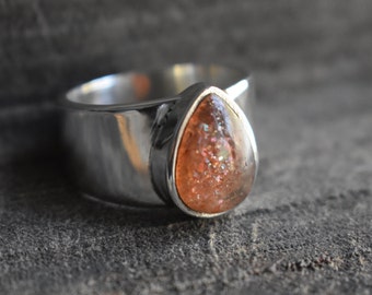 Solstensring i sterlingsilver - Droppformad ädelstensring - Handgjorda smycken