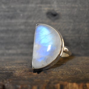 AAA Quality natural blue moonstone ring,blue flashy moonstone ring,925 silver ring,natural blue moonstone ring,gemstone ring,moonstone ring
