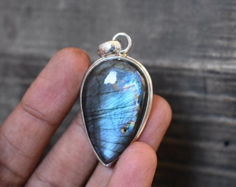 AAA Purple Flash Labradorite Pendant, 925 Sterling Silver
