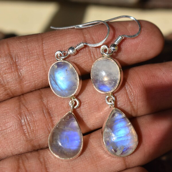moonstone earring,blue moonstone earring,natural moonstone earring,gemstone earring,925 silver earring,