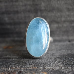 natural aquamarine ring,925 silver ring,aquamarine ring,small aquamarine ring,aquamarine gemstone ring,oval shape ring