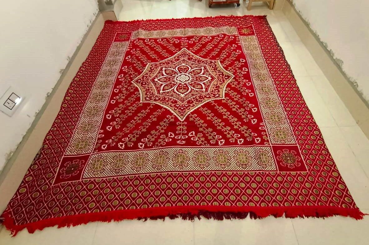 Tapis Indien, 100% Recyclé et Artisanal, Motif Oriental Floral, Rouge Or