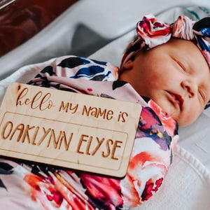 Hello My Name Is Birth Announcement - Baby Name Announcement - My Name Is Sign - Baby Name Sign - Birth Announcement - Baby Gift - Baby