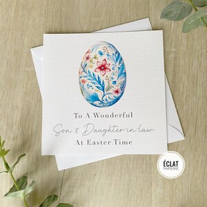 Oeuf floral personnalisé carte Joyeuses Pâques pour fille / gendre, fils / belle-fille
