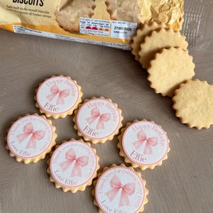 Adornos comestibles de glaseado rosa para galletas o cupcakes, ideales para fiestas, veganos y sin gluten.