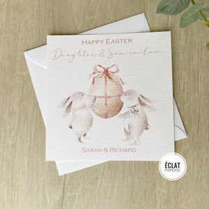 Carte personnalisée Bunny Happy Easter pour fille / gendre, fils / belle-fille