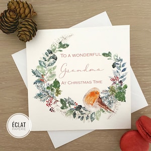 Carte de Noël personnalisée GRANDMA, NANA, GRAN avec une jolie couronne florale et un rouge-gorge - peut utiliser n'importe quel surnom.