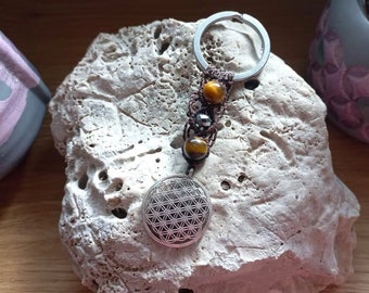 Keychain with Tigereye and Flower of Life / Gemstone Pendant / Pocket Pendant Stone / Lucky Macramé / Pocket Dangle