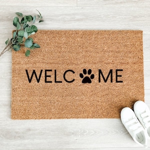 Welcome with Paw Print Doormat – Cute Dog Doormat – Welcome Mat – Spring Doormat – Funny Pet Doormat - Housewarming Gift - Dog Owner Gift
