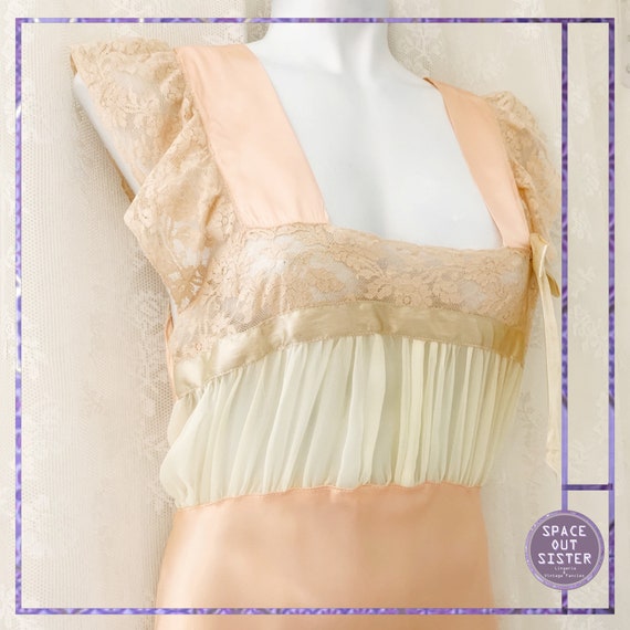 1930s Vintage Ballet Pink Satin Nightdress