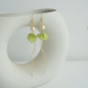Pendientes de flores naturales hechos a mano / Pendientes colgantes hechos a mano con hortensias y perlas / Pendientes de hortensias preservadas / Pendientes de flores secas