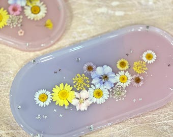 Handmade Dried Flower Resin Trays/ Colorful Floral Trays/handmade flower coasters/ Home decoration/ Pressed Flower Resin Tray/
