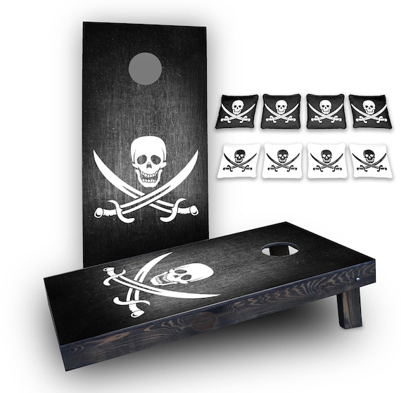 Personalized Skull and Crossbones Cornhole Set With Bags