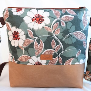 Umhängetasche in grün braun, Schultertasche, Blätter, Blumen