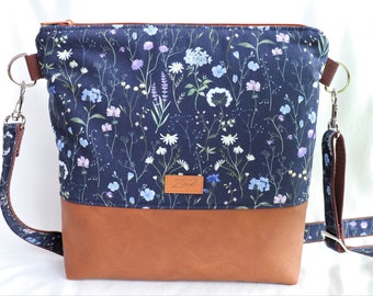 Umhängetasche Streublumen blau, Schultertasche, gemustert