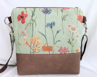 Umhängetasche in mint / braun mit Blumen, Schultertasche