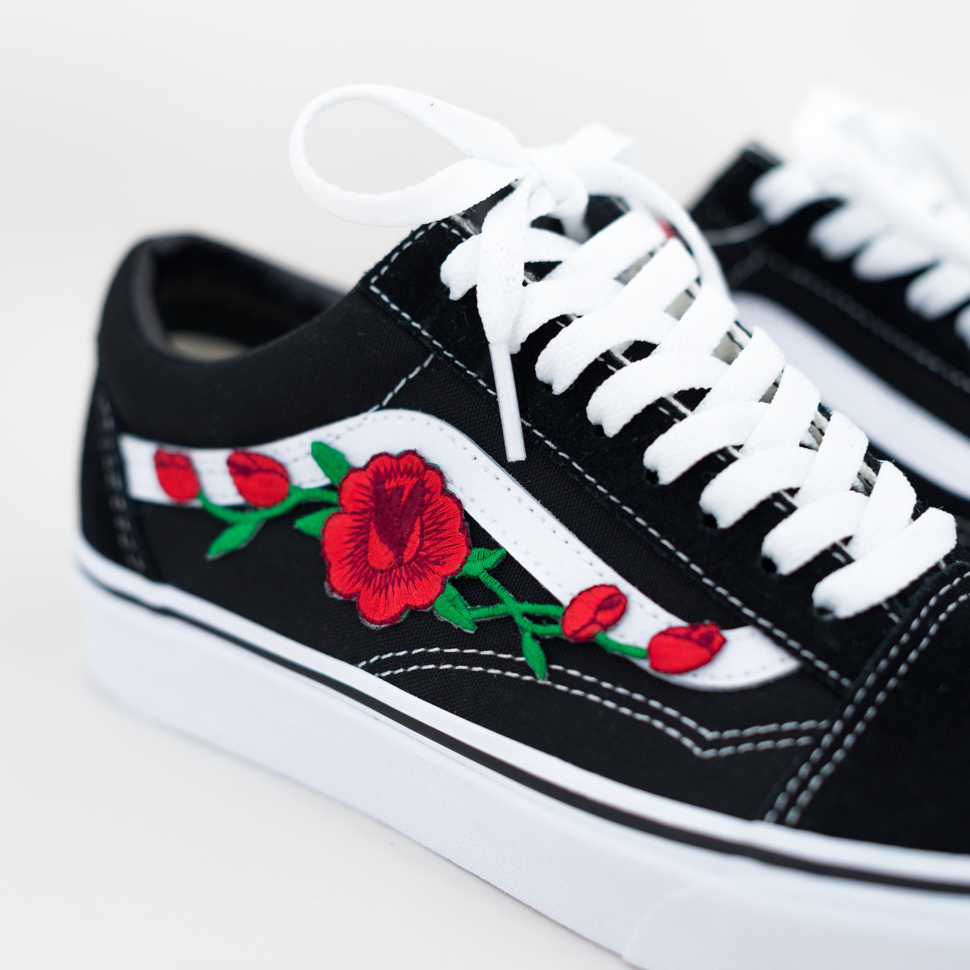 Vans Old Skool Custom White Big Rose Patch All Sizes -  Israel