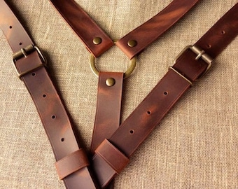 Brown leather rustic suspenders with a ring. Wedding accessories. Groomsmen gifts.