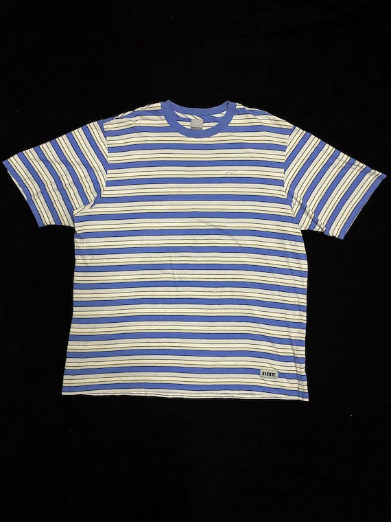 Rare Nike Small Embroidery Logo Striped Tshirt / O