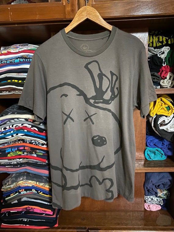 UNIQLO × kaws × Peanuts Snoopy T-shirt graphique fantôme noir taille L t-shirt Photo