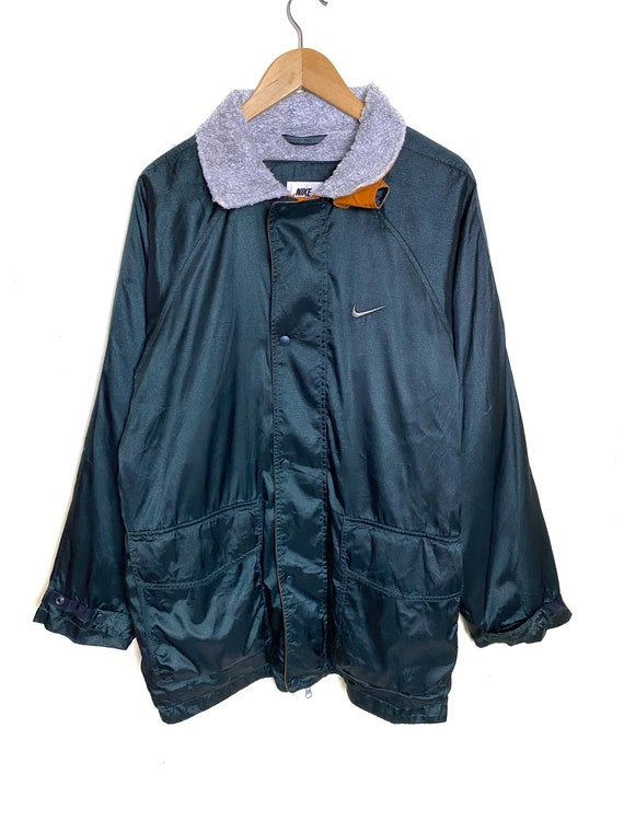 nike big swoosh sherpa