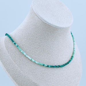 Collier de perles de rocaille turquoise