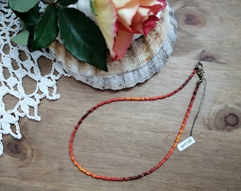 Semilla de cristal perla collar Extra Largo Hippy Amor Playa Festivo Negro Blanco Oro