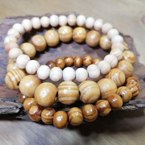 Set of 3 wooden beaded bracelet Natural pattern beads Choose your size