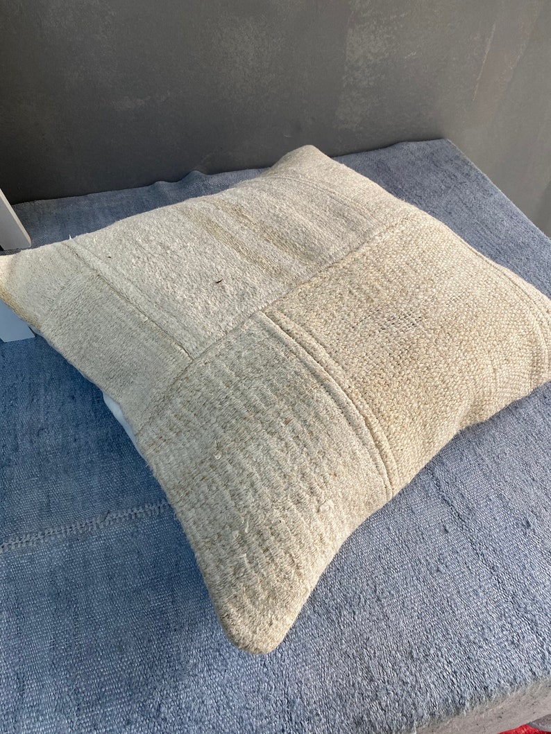 Floor home pillow,20x20 pillow,vintage rug pillow,home decorative pillow,lumbar carpet pillow,couch pillow cover,office pillow