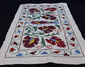 Pomegranate Bed Spread Silk Suzani Runner 175 X 32 cm 68 X 12 inc Handmade Silk Suzani Bed Table Runner Table Cloth Vintage Bed Throw
