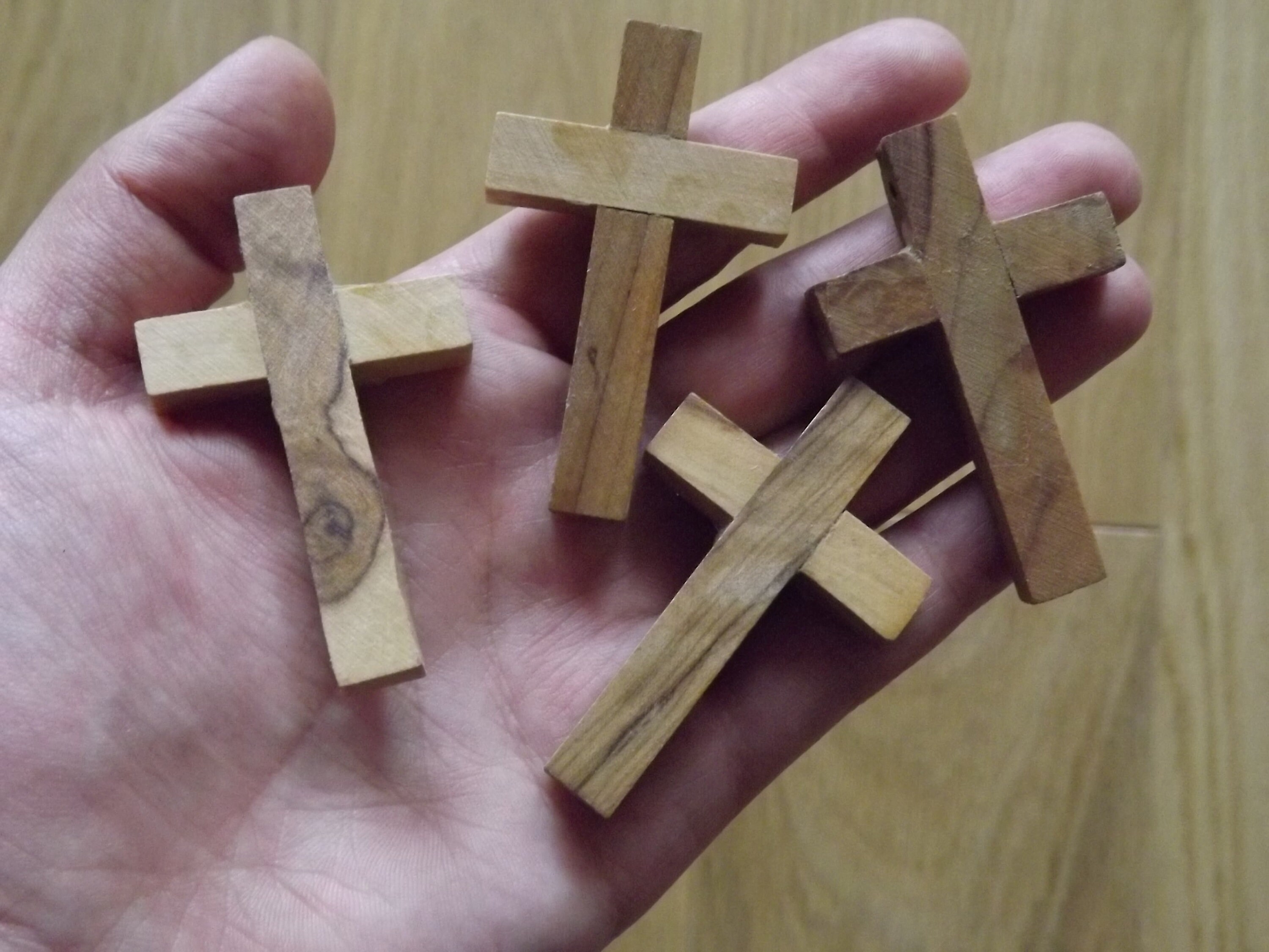 Pendentif en Bois Vintage - Croix Faite à La Main de Jérusalem Christian Cross Pèlerinage Souvenir