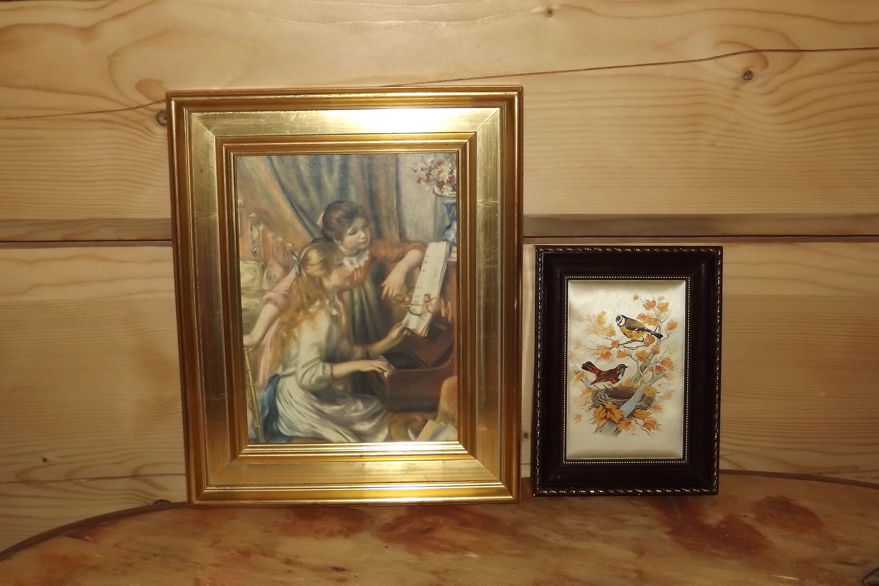 Ensemble de 2 Belles Français - Renoir Jeunes Filles Au Piano Print Golden Frame U. Selis Birds With