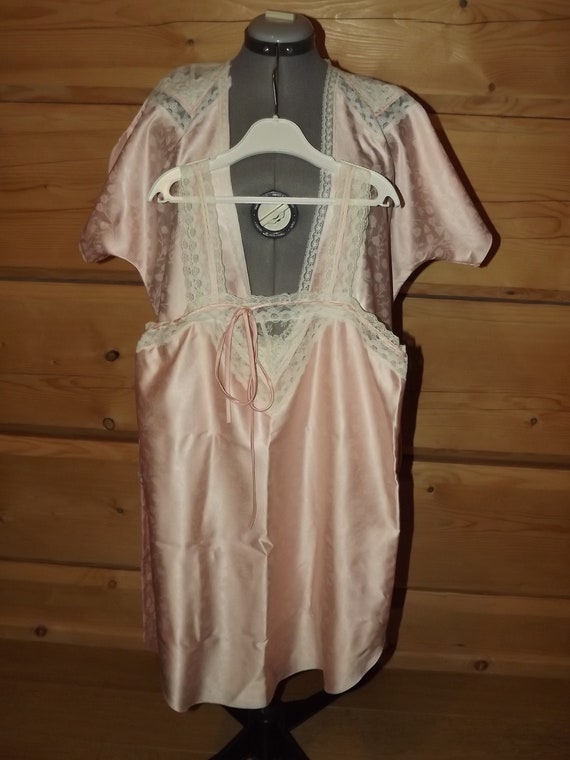 Vintage French Night Dress with Gown - Pale Pink … - image 2