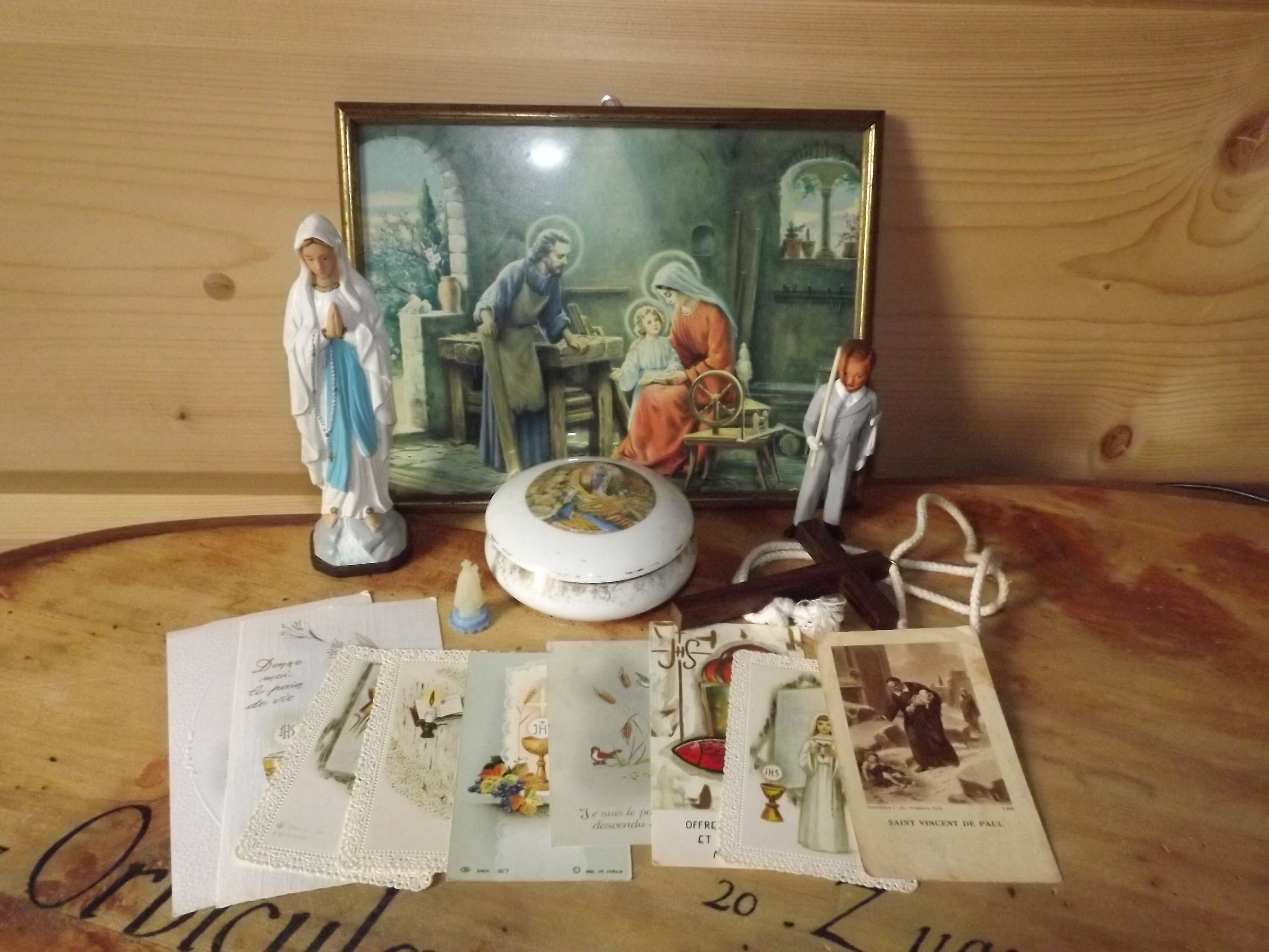 Ensemble Christian Français Vintage - Porcelaine de Lourdes Croix Bois Sainte Communion Statue La Vi