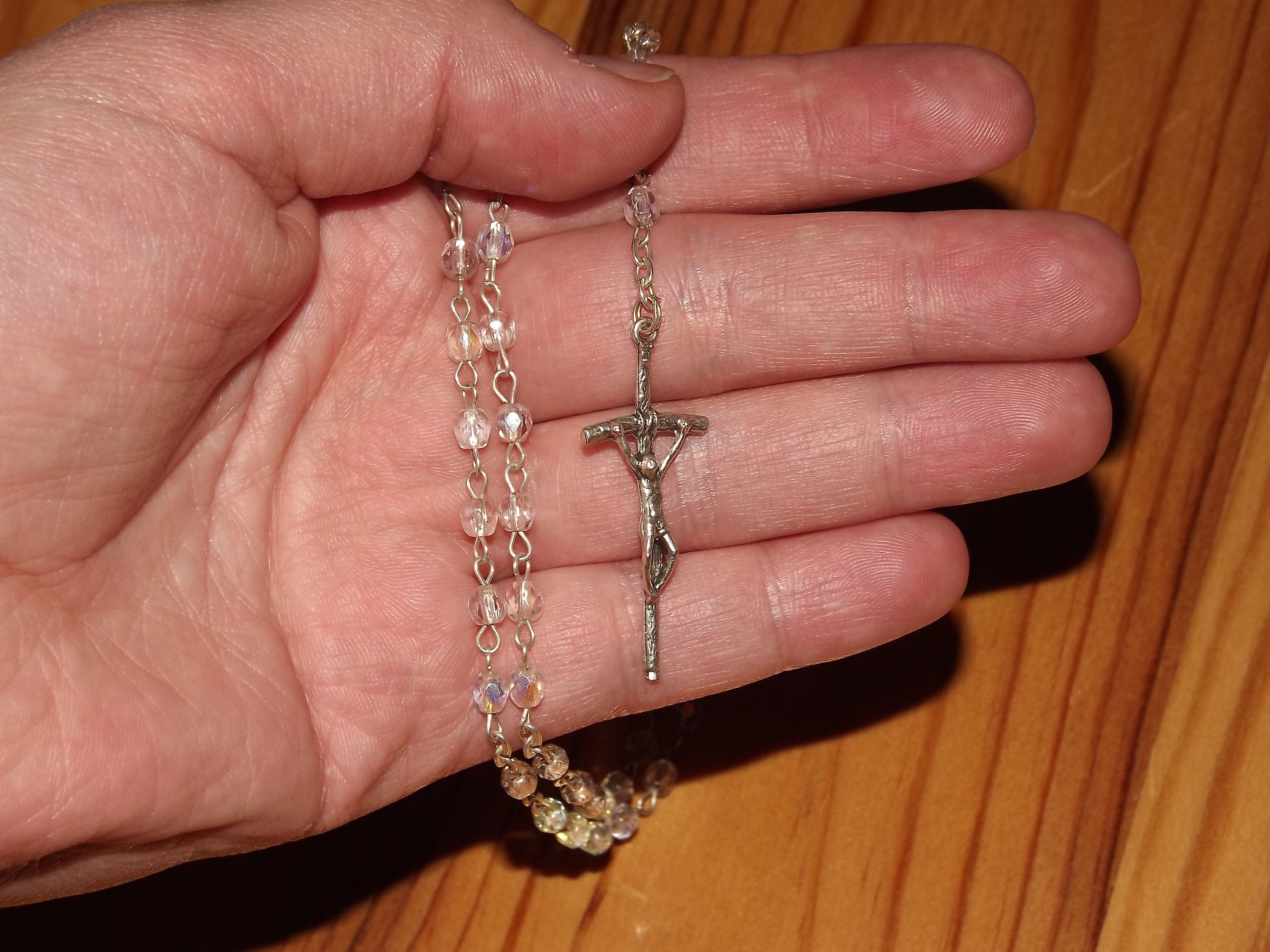 Beau Rosaire Vintage Français - Perles de Prière en Verre Transparent Irisé Jésus-Christ Croix Vierg