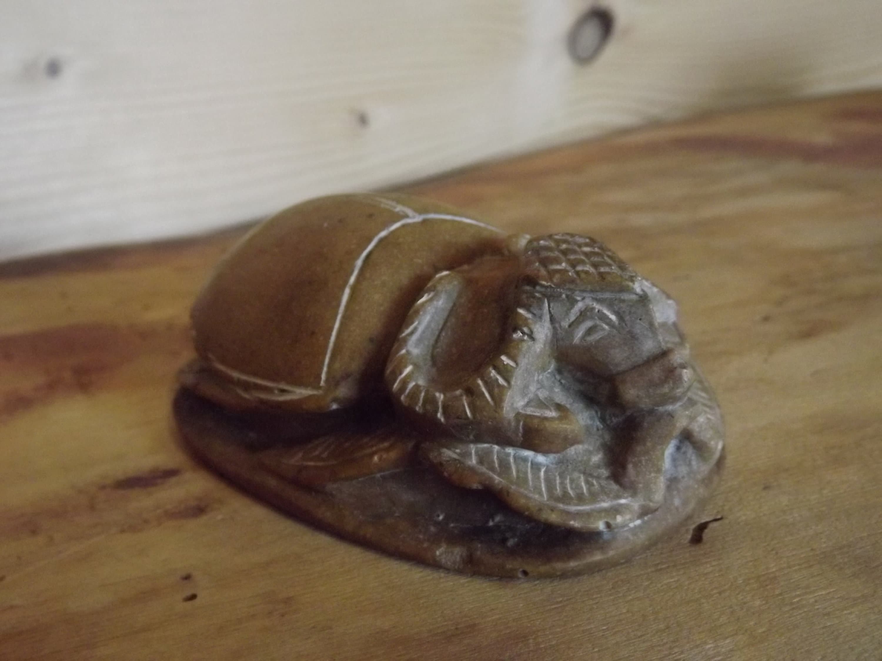 Vintage egipcio escarabajo piedra tallada Apis cabeza de toro escarabajo - tallada a mano piedra escarabajo peso papel