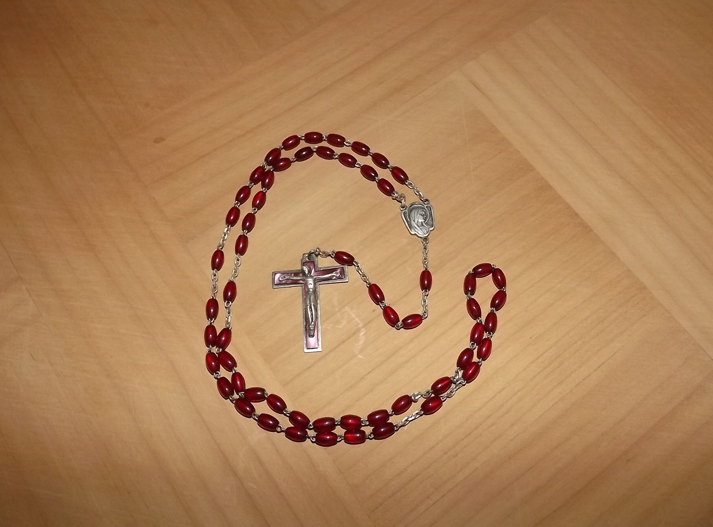 Français Vintage Lourdes Rosaire Métal et Perles de Résine Rouge Foncé - Notre-Dame Jésus Croix Chré