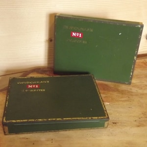 Set vintage di 2 scatola di sigarette churchman - Scatola di metallo Sigarette inglesi Churchman's - Inglese Tobacciana