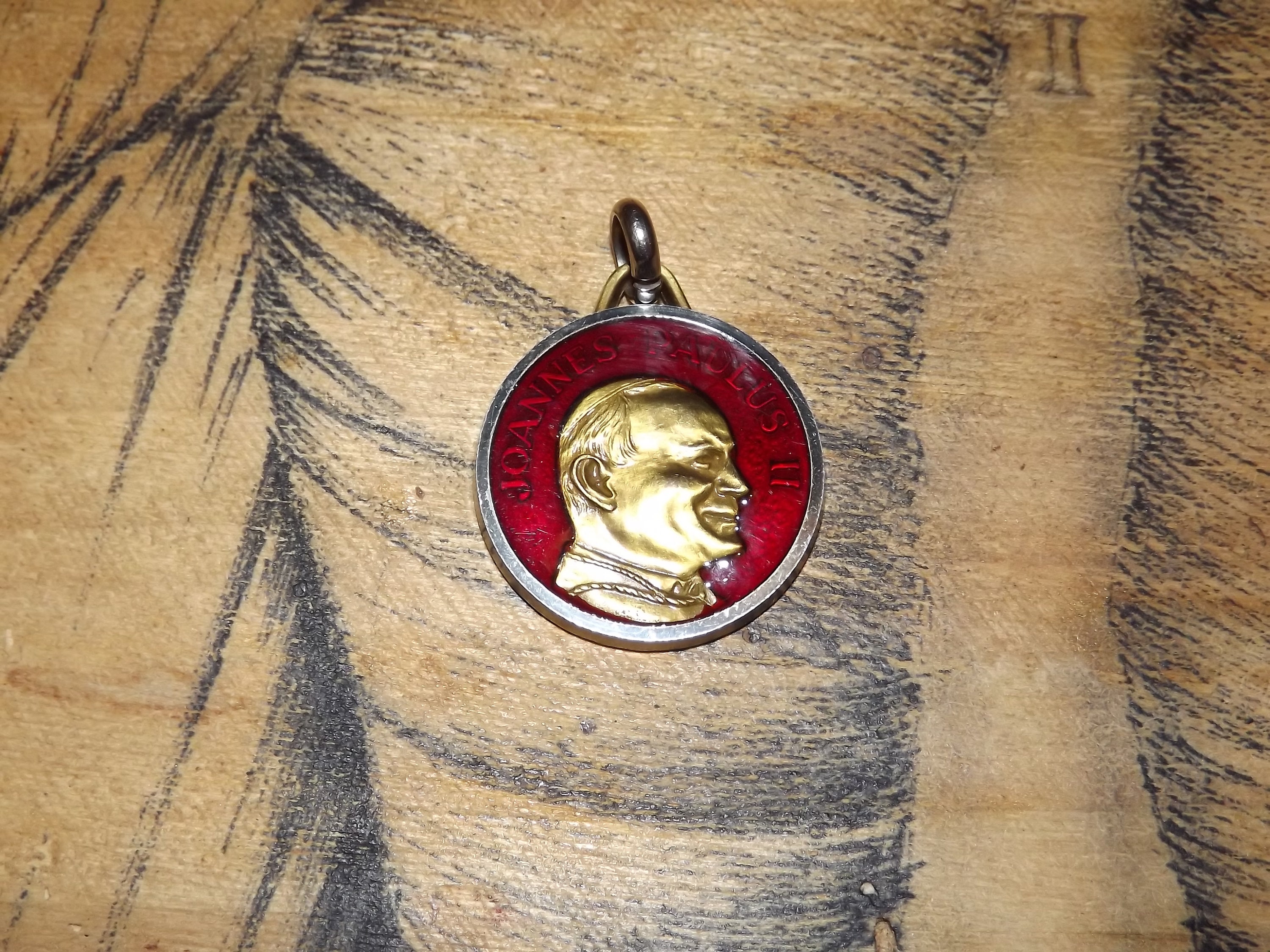 Vintage Français Joannes Paulus Ii Keyring Medal - Visite Du Pape 1986 Émail Jean Paul 2 Christian C