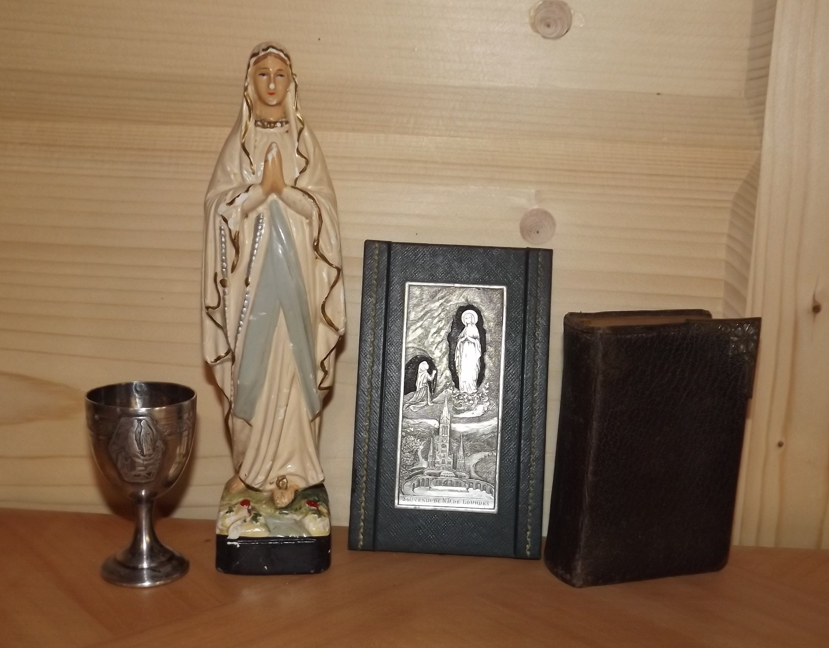 Antiique Français Christian Set - Missal Paroissien 1891 Latin & Silver Plated Lourdes Cup Plaster V