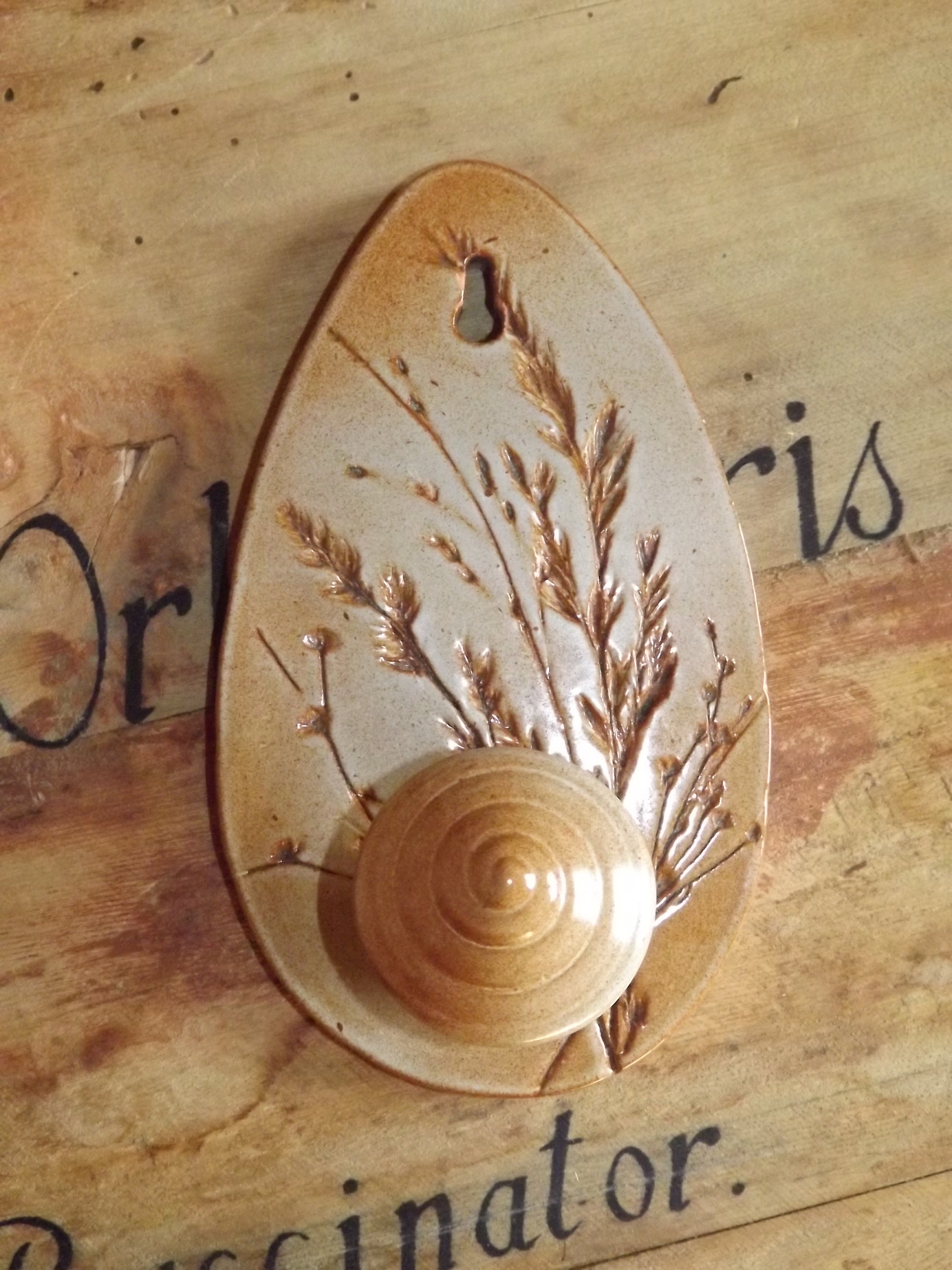 Cintre Vintage Français Pottery Coat Hanger - Cintre à Chapeau en Céramique Fait La Main Manteau Flo