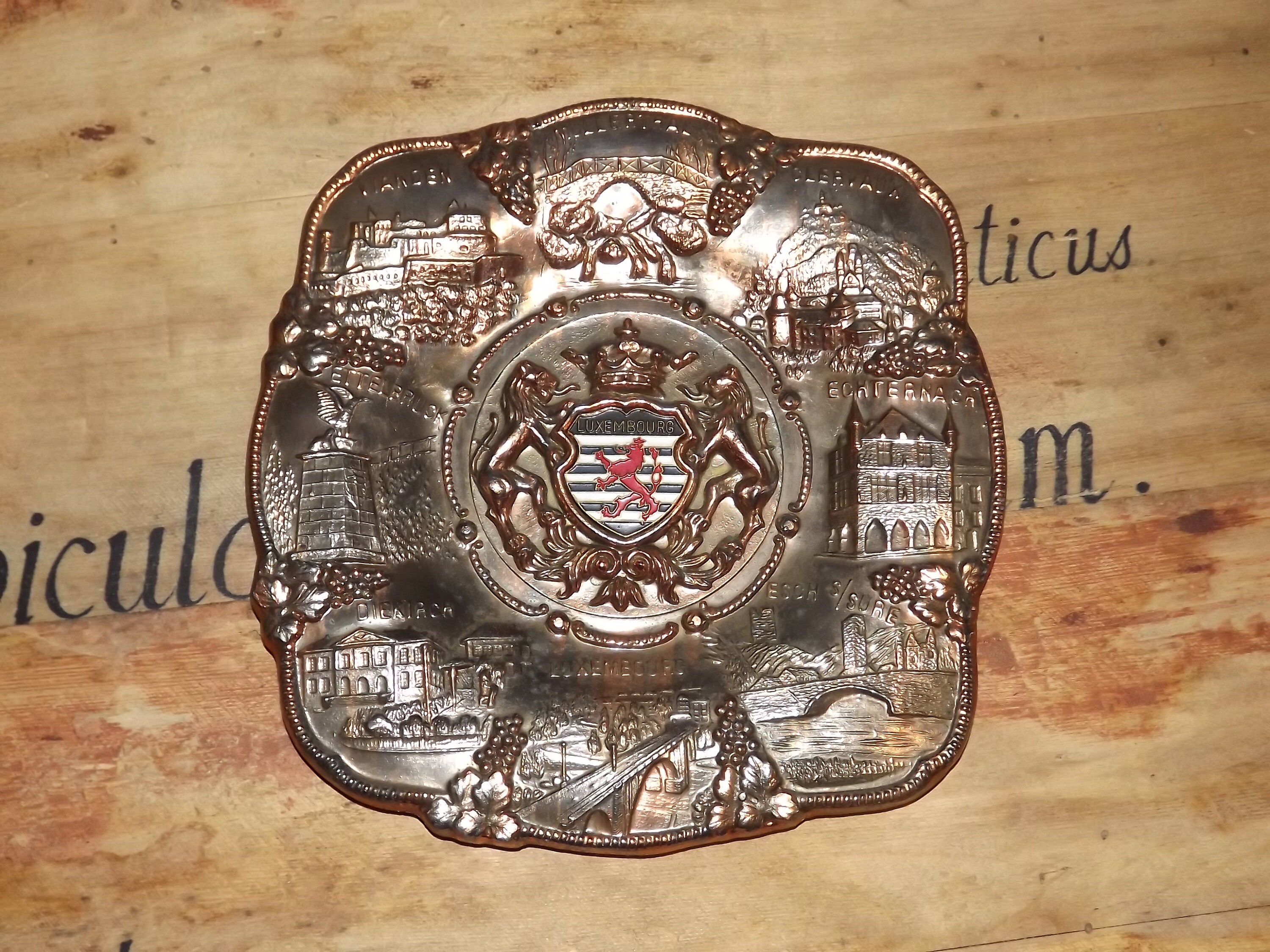 Vintage Luxembourg Mur Décoratif Plaque Métallique - Touristique Des Armoiries Luxembourgeoise de La