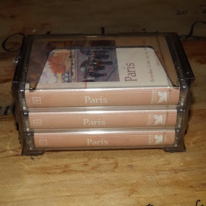 パリに関するフランスの音楽カセット 3 枚組ヴィンテージ セット - フランスの歌 パリの音楽 - 新品ヴィンテージ