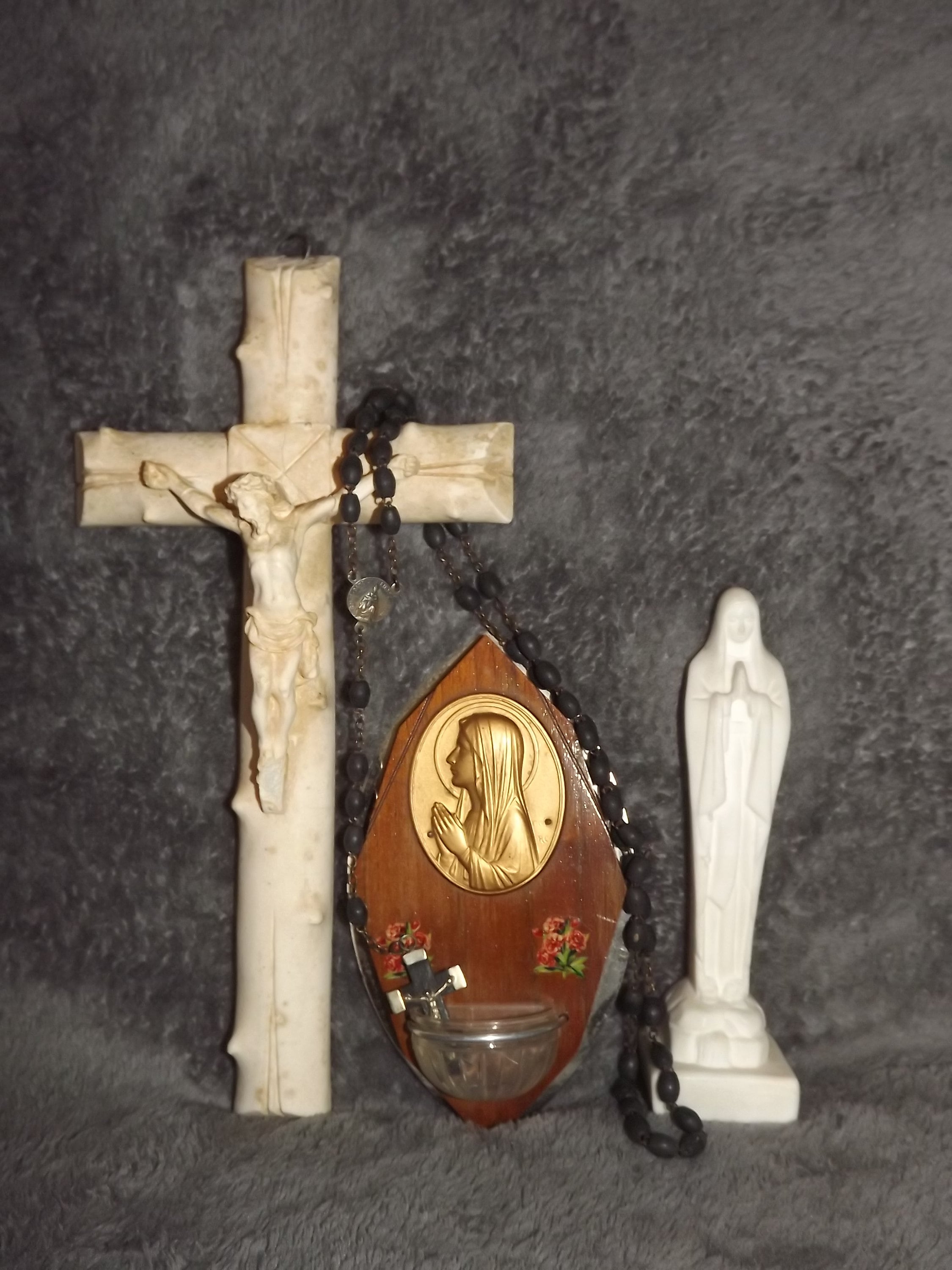 Français Antique Vintage Christian Set - Crucifix en Plâtre Statue de La Vierge Marie Police d'eau S
