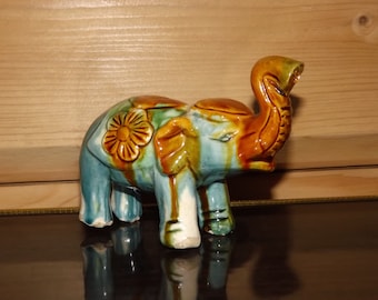 ヴィンテージ 猫の置物 2 体セット - 陶器の猫の像 - 白とピンクの花の