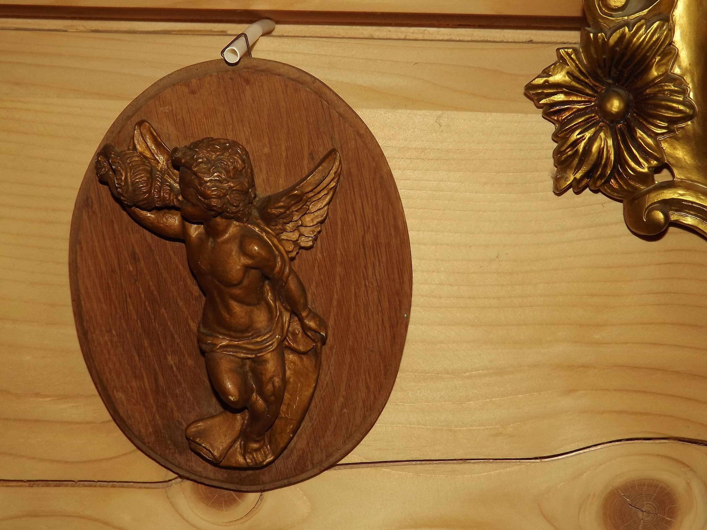 Chérubin Français Vintage Plater sur Plaque de Bois - Chérubin Ange Doré avec Corne Coquille Ovale P