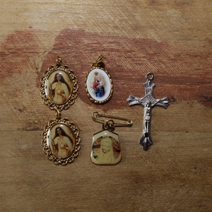 Vintage Set of Christian Medals and Cross Pendant - Our Lady of Help - Gold Plated Virgin of Sorrows - Civitavecchia Virgin Mary - CS
