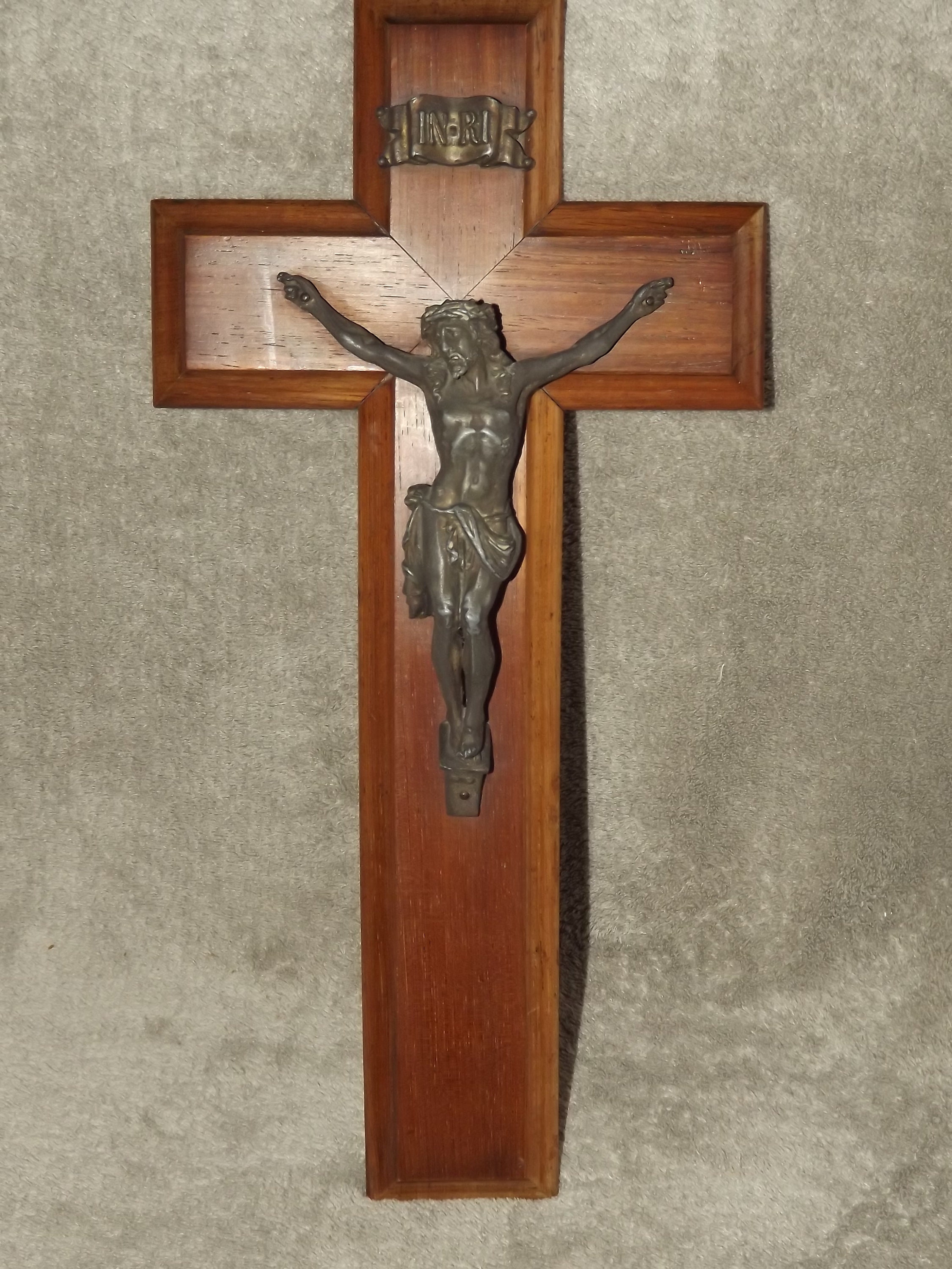 Vintage Grand Crucifix Français Vintage - Mur en Bois Croix Métal Jésus Christ Christian Crucifix