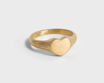 18K Gold Heart Signet Ring